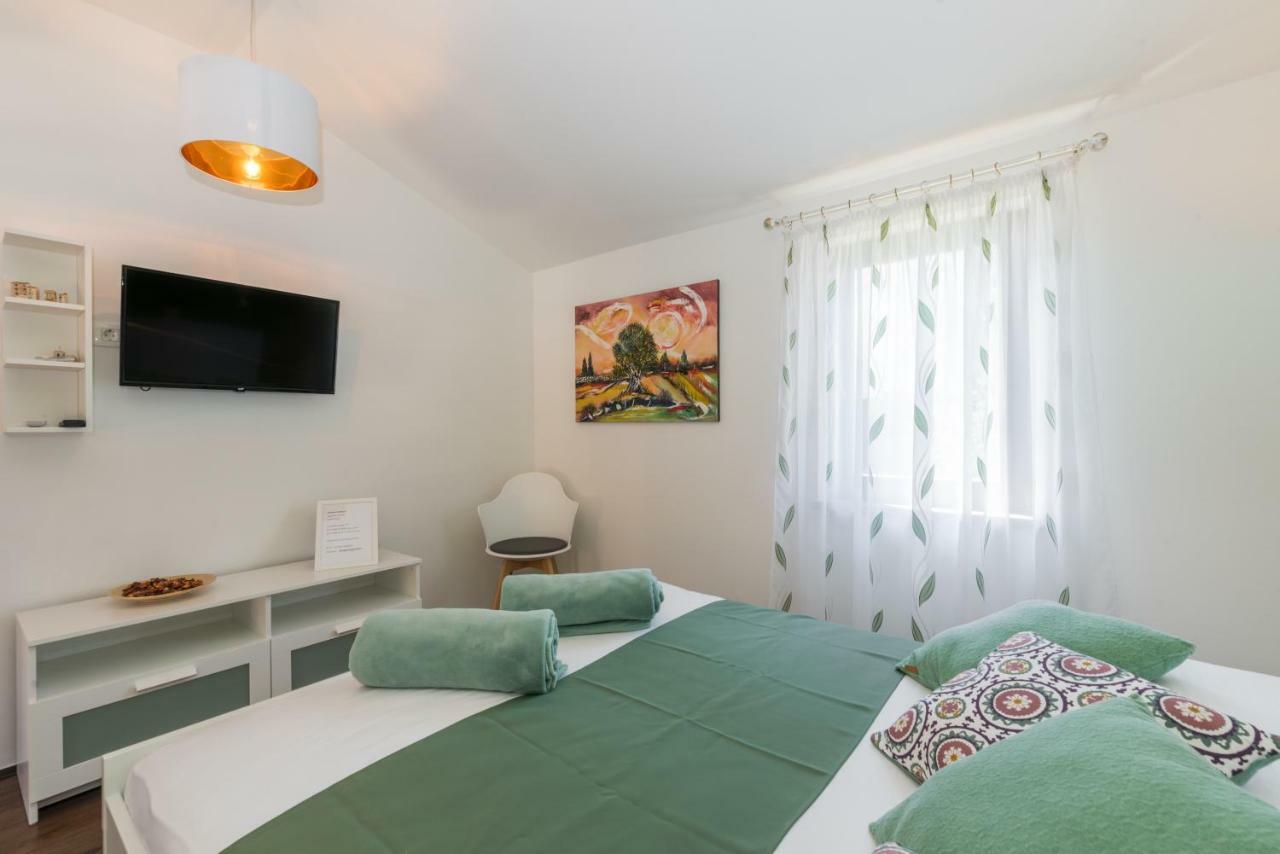 B&B Carmela Umag Extérieur photo
